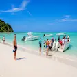 Nosy Iranja boat boarding beach