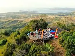 Best panoramic view from Mont Passot, Nosy Be – a must-see stop for sunset and nature lovers on guided tours in Madagascar