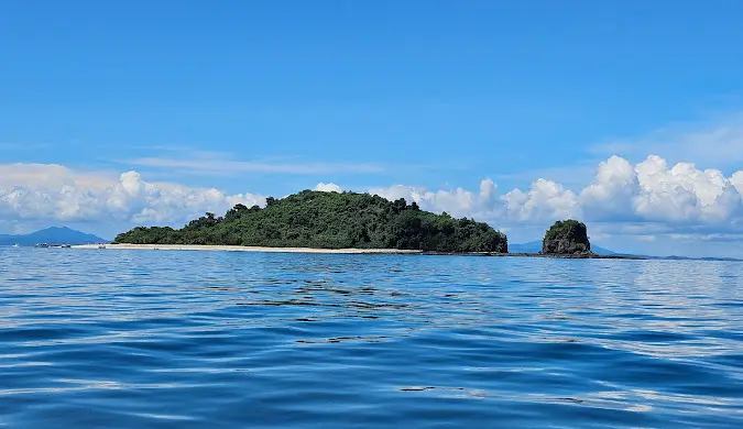 Nosy Tany Kely marine park, top snorkeling and beach excursion spot near Nosy Be, Madagascar 2025